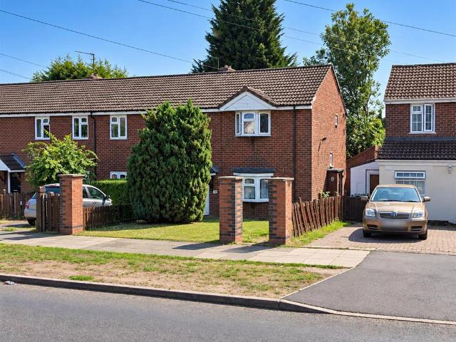 Greenside Way, Walsall 3 bed flat to rent £1,050 pcm £242 pw