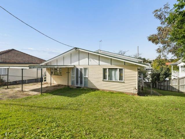 Greenslopes Block of Flats, Versatile Holding with Future Growth Options