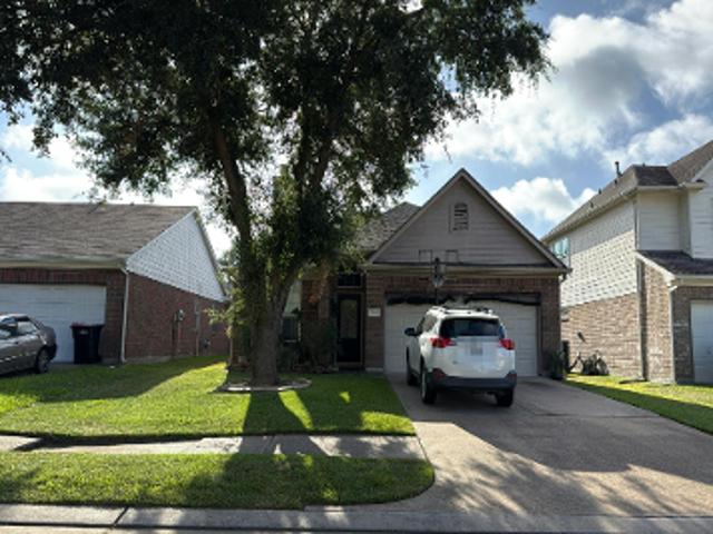 Greenvalley Trail Dr
