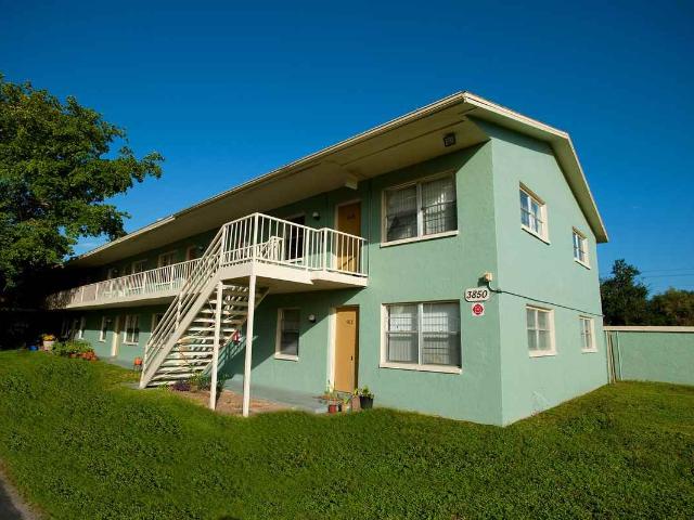 Greenway 3 Bedroom Apartment for Rent at 3890 Greenway Dr, Sarasota, FL 34232