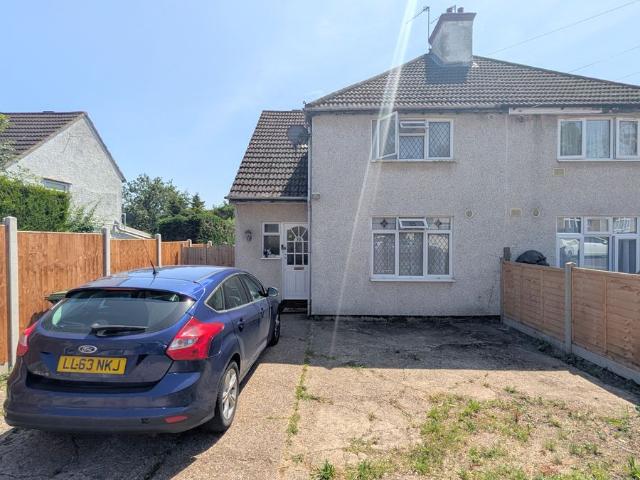 Greenway, Pinner HA5, 3 bed property to rent, £2,200 pcm | PrimeLocation