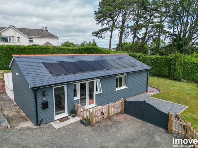 Greenway Road, Chelston, Torquay TQ2, 2 bed detached bungalow to rent, £1,350 pcm | PrimeLocation