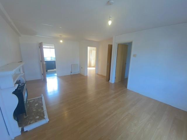 Greenway Road, Rumney, CARDIFF 2 bed apartment to rent £995 pcm £230 pw