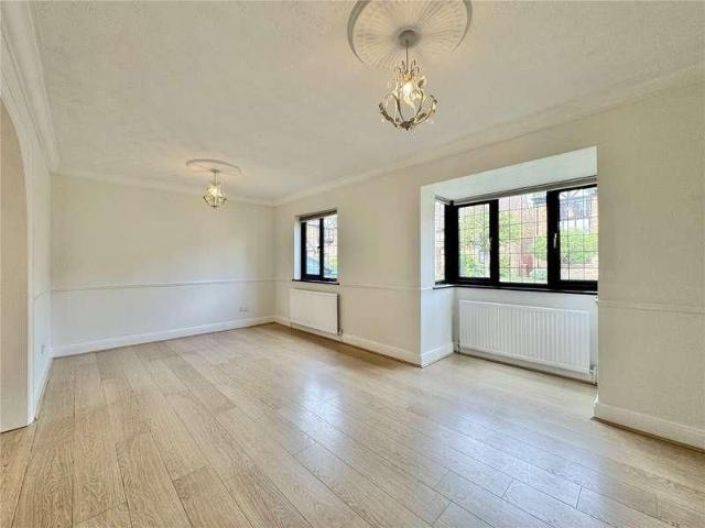 Greenways, Abbots Langley, Hertfordshire, WD5