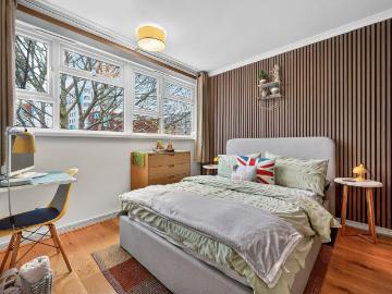 Greenwich High Road, Greenwich SE10, 2 bed flat to rent, £3,496 pcm | PrimeLocation
