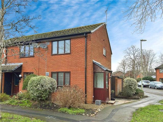 Greenwood Close, Romsey, Hampshire SO51, 2 bed end terrace house to rent, £1,350 pcm | PrimeLocation
