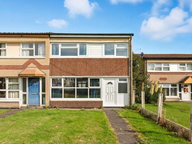 Greenwood Crescent, Warrington WA2 3 bed terraced house to rent £1,250 pcm £288 pw