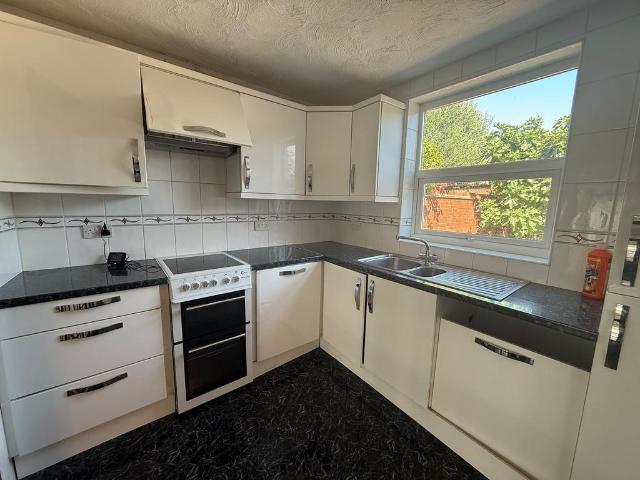 Greenwood Avenue, Enfield EN3 3 bed terraced house to rent £2,450 pcm £565 pw