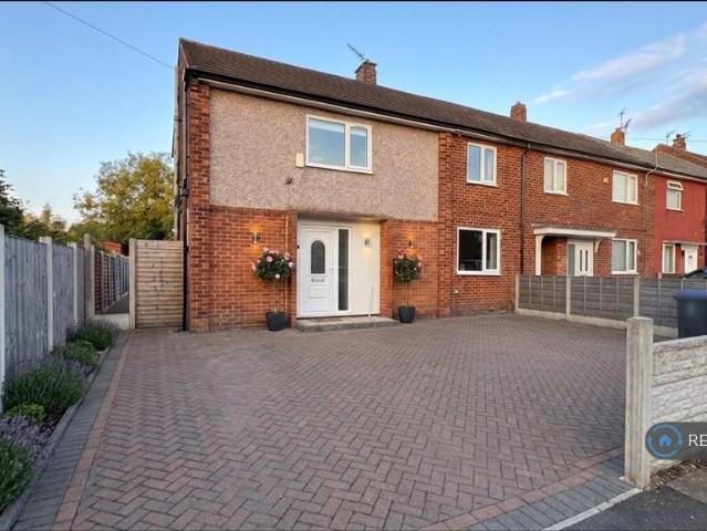 Greenwood Road, Manchester, M22 4 bed semi detached house to rent £1,500 pcm £346 pw