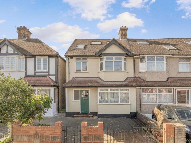 Greenwood Road, Surrey CR4 5 bed house to rent £2,750 pcm £635 pw