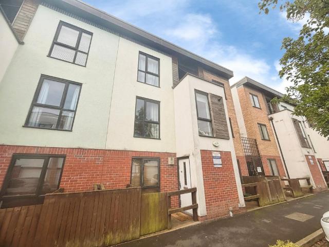 Greenwood Terrace, Salford, M5 1 bed flat to rent £1,000 pcm £231 pw