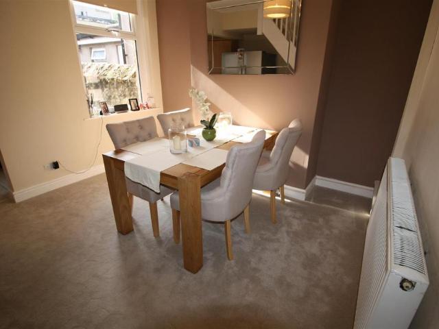 Gregson Road, Lancaster LA1 3 bed private hall to rent £511 pcm £118 pw