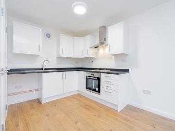 Grenfell Road, Mitcham CR4, 2 bed flat to rent, £1,700 pcm | PrimeLocation