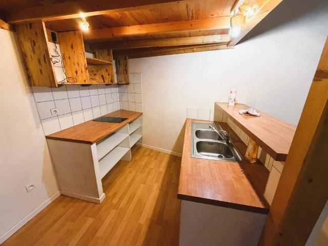 GRENOBLE 6 Rue Michelet, studio type loft avec mezzanine de 54