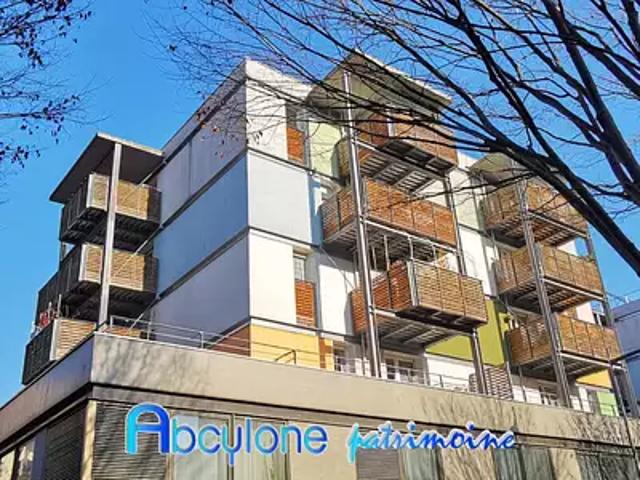 Grenoble 38000 Achat / Vente appartement 2 pièces t2 au dernier étage terrasse
