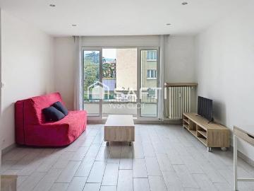 GRENOBLE – T1 bis meublé de 32 m² avec balcon – Disponible immédiatement