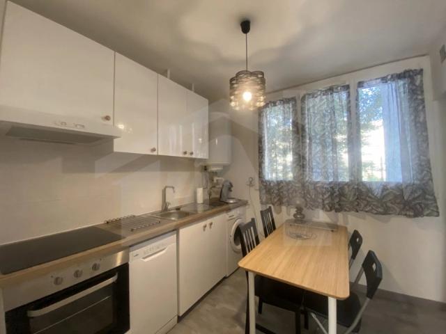 GRENOBLE. T4 MEUBLE. IDEAL COLOCATION. 3 CHAMBRES