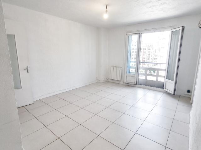 grenoble appartement 3 pièces + cuisine