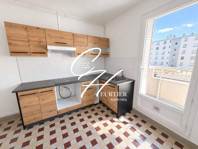 GRENOBLE APPARTEMENT T2 TRAVERSANT
