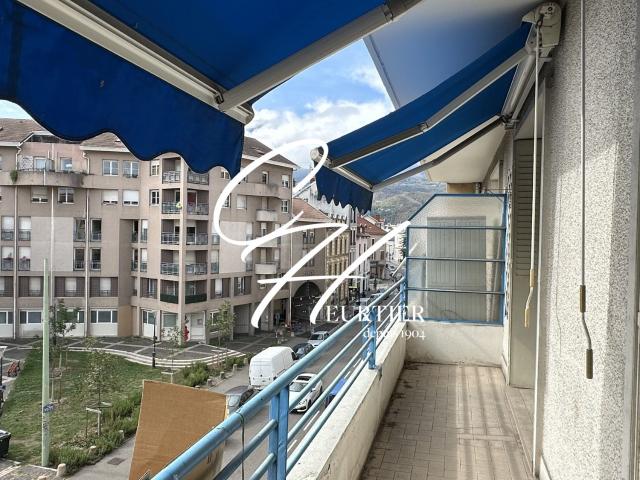 GRENOBLE APPARTEMENT T2 BALCON