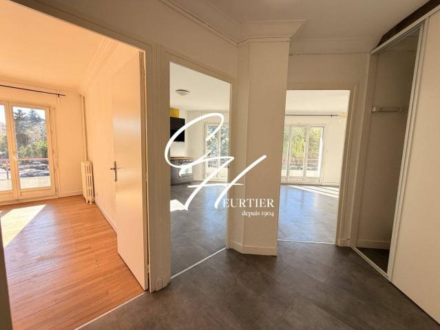 GRENOBLE APPARTEMENT T2 SPACIEUX