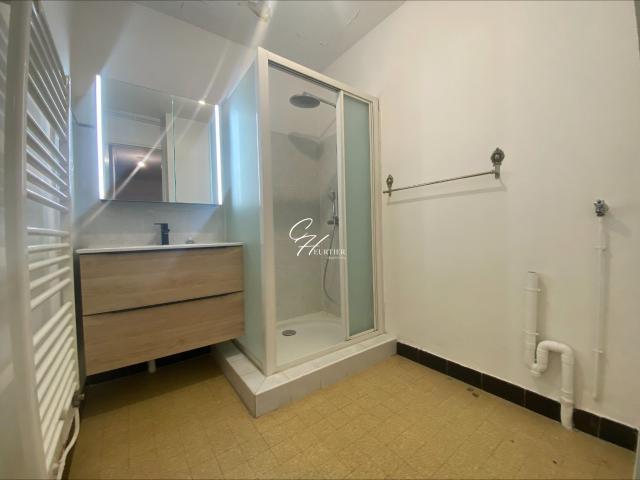 GRENOBLE APPARTEMENT T2+PARKING LUMINEUX