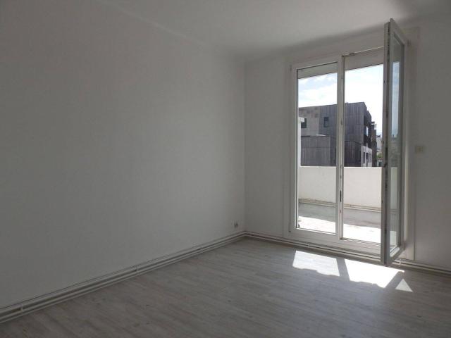 GRENOBLE Caserne de Bonne, Championnet, appartement de type 2 en