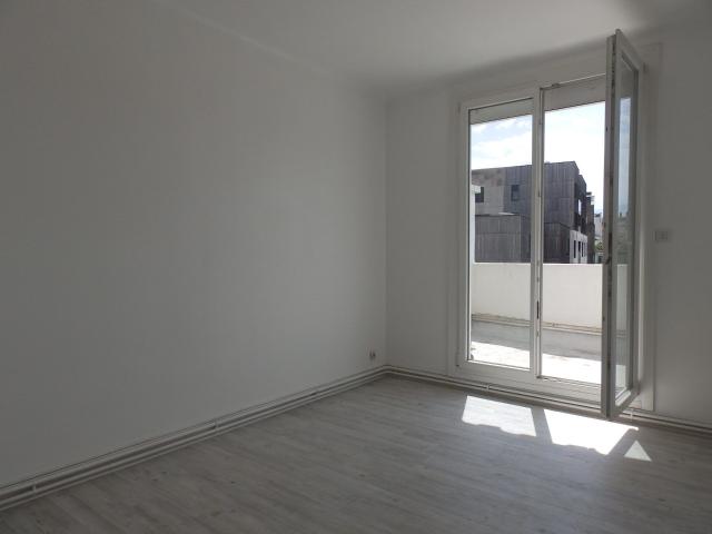 GRENOBLE Caserne de Bonne, Championnet, appartement de type 2 en