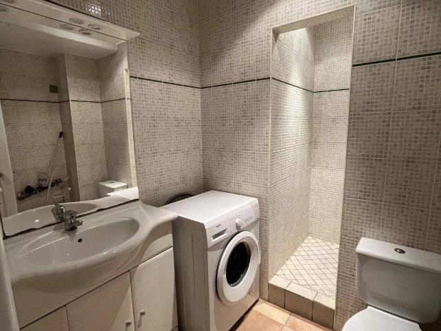 Grenoble Ile Verte Grand studio de 34m² avec cuisine séparée