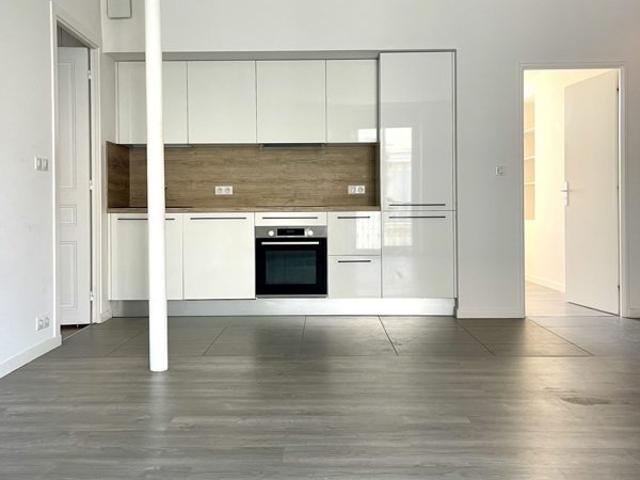 Grenoble – Place Victor Hugo | Élégant appartement rénové