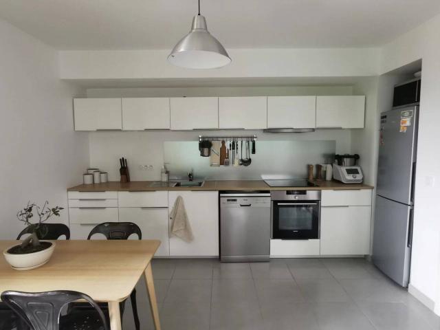 GRENOBLE presqu'île T3 61.56m² + balcon + garage