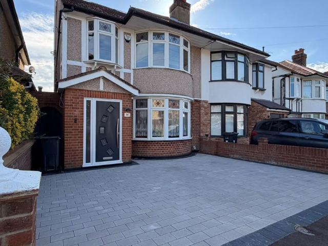 Grenville Gardens, Woodford Green IG8, 4 bed terraced house to rent, £3,000 pcm | PrimeLocation