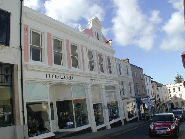 Grenville Street, Bideford, N Devon. 2 bed flat to rent £720 pcm £166 pw