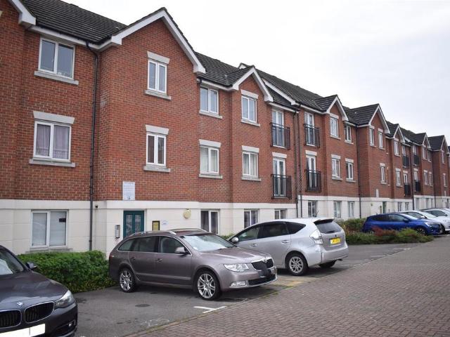 Grenville Road, Chafford Hundred, Grays 2 bed flat to rent £1,375 pcm £317 pw