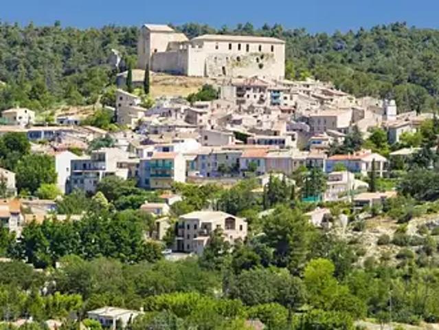 Gréoux les Bains 04800 Achat / Vente maison 22 pièces t22 piscine jardin