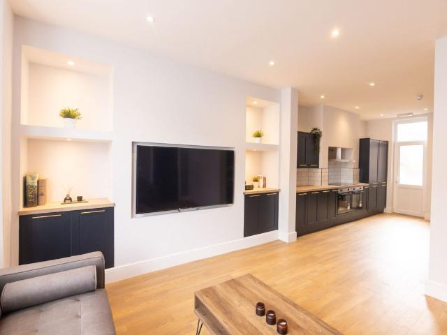 Gresford Avenue, Liverpool L17, 7 bed terraced house to rent, £5,126 pcm | PrimeLocation