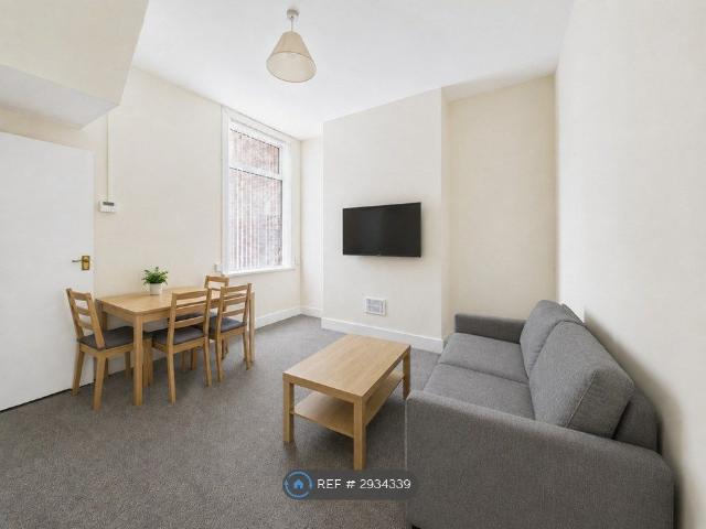 Gresham Road, Middlesbrough TS1, 4 bed terraced house to rent, £700 pcm | PrimeLocation