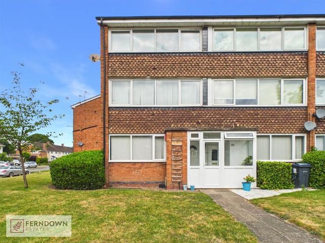 Gressel Lane, Tile Cross, Birmingham. 2 bed apartment to rent £1,050 pcm £242 pw