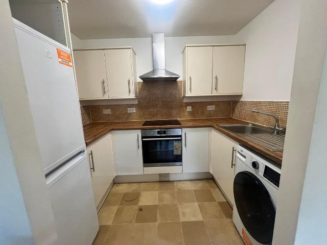 Gressingham Grove, Coventry CV6, 2 bed flat to rent, £950 pcm | PrimeLocation