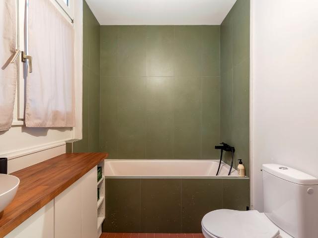 Griffon 2 bedrooms Lyon 1, Lyon Amsterdam Apartments for Rent