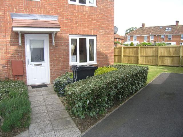 Griffen Close, Bridgwater, Somerset TA6, 1 bed flat to rent, £900 pcm | PrimeLocation