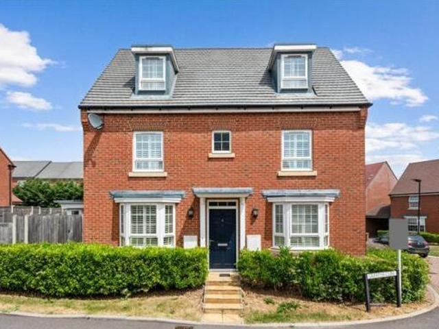 Griffiths Close, Bushey, 4 Bedroom Detached
