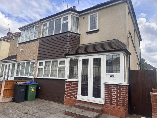 Griffiths Road, West Bromwich B71, 2 bed property to rent, £1,075 pcm | PrimeLocation