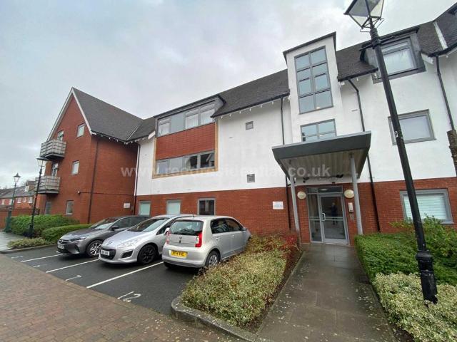 Griffin Close, Birmingham, B31 2FJ, United Kingdom | 2 bed apartment for rent #139475942 | Rentberry
