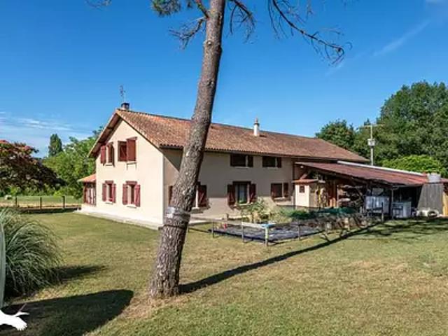 Grignols 24110 Achat / Vente maison 9 pièces t9 parking