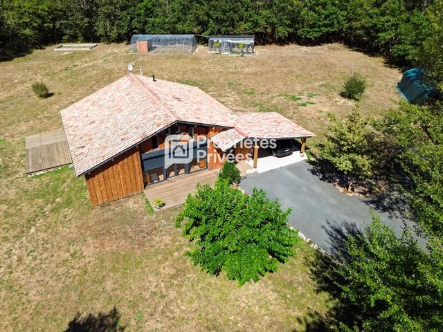 Grignols Maison de charme rénovée, terrain de plus de 5 000 m² et aucun voisin