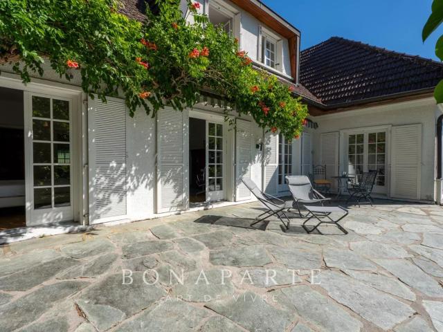 Grilly / Frontière Suisse Propriété De Prestige Avec Vue S. 215m² Grilly
