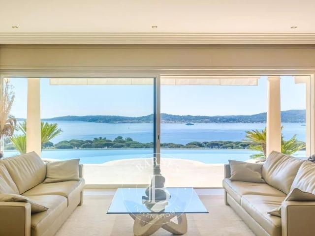 Grimaud Villa Face Saint Tropez Vue Mer Panoramique m² Grimaud