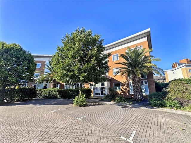 Grimsby Grove, North Woolwich 1 bed flat to rent £1,475 pcm £340 pw