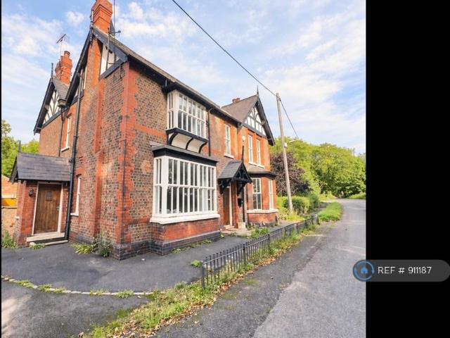 Grimsditch Lane, Warrington, WA4 4 bed detached house to rent £3,900 pcm £900 pw